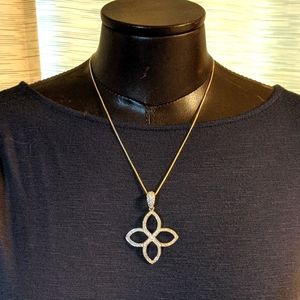 Sterling Silver "flower" pendant